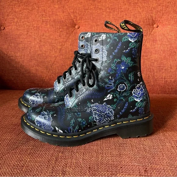 1460 Pascal Women’s Mystic Floral Lace Up Boots, Size 6 - Picture 3 of 11